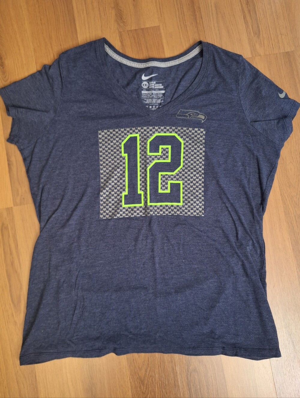 Womens's Seahawks Nike 12 Fan Graphic V Neck T Shirt XXL Slim Fit